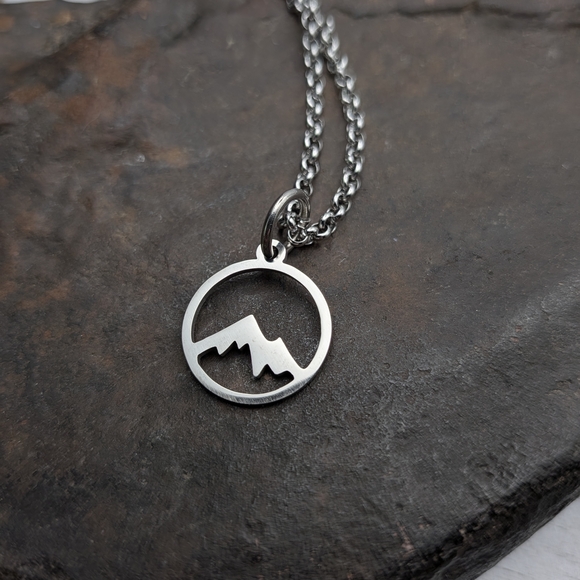 Silver Mountain Pendant Necklace / Nature Jewelry - Picture 5 of 5